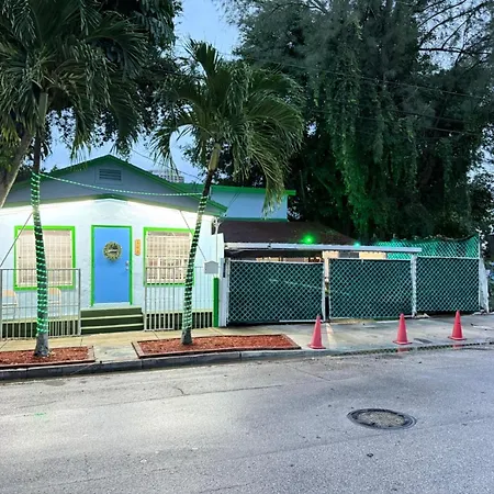 Oqp Vacations Hostel